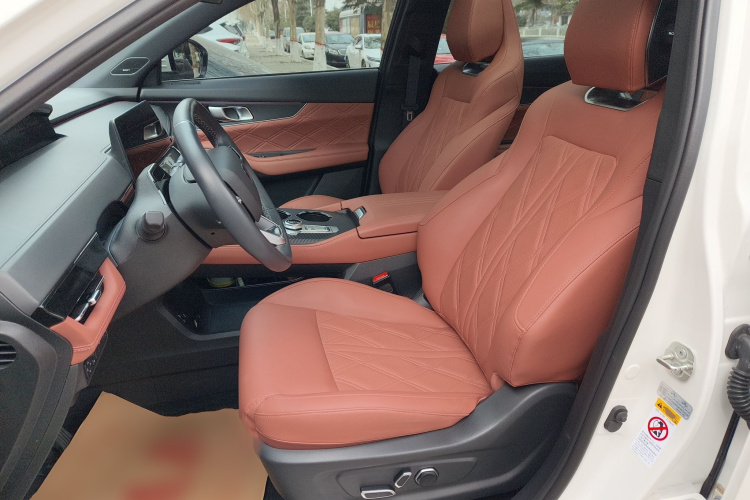 长安UNI-K 2023款 2.0T 两驱悦领型中控内饰19