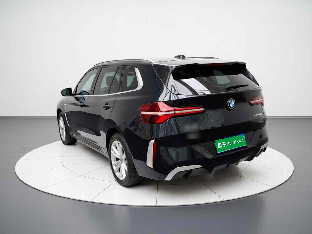宝马X3 2025款 xDrive25L 豪华套装(3)