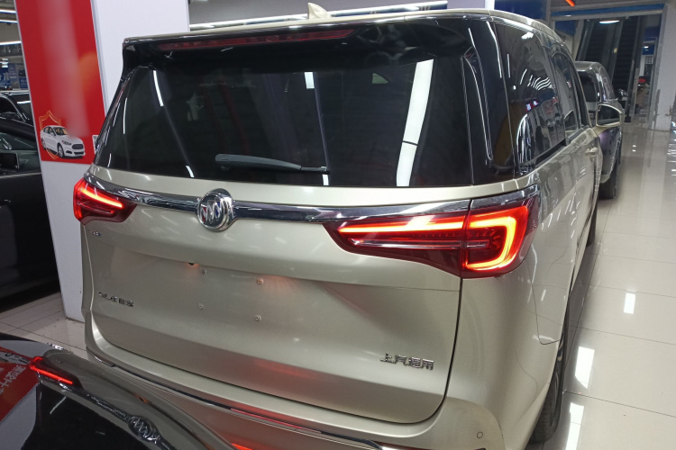 别克GL8 2022款 ES陆尊 653T 舒适型车身外观6