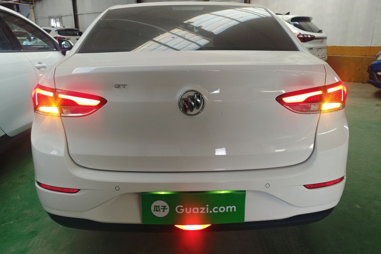 别克 英朗 2021款 典范 1.5L 自动精英型车身外观6