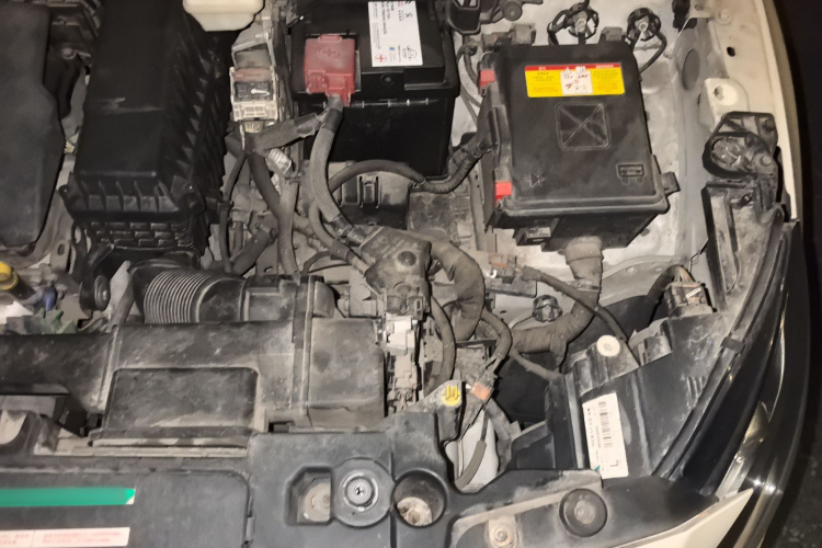 标致408 2014款 1.8L 自动豪华版局部细节9007