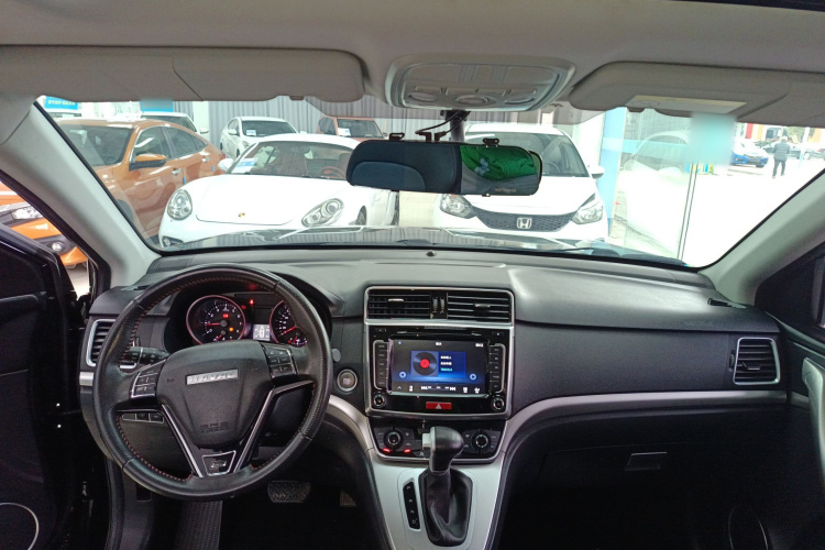 哈弗M6 2018款 改款 1.5T DCT两驱精英型中控内饰12