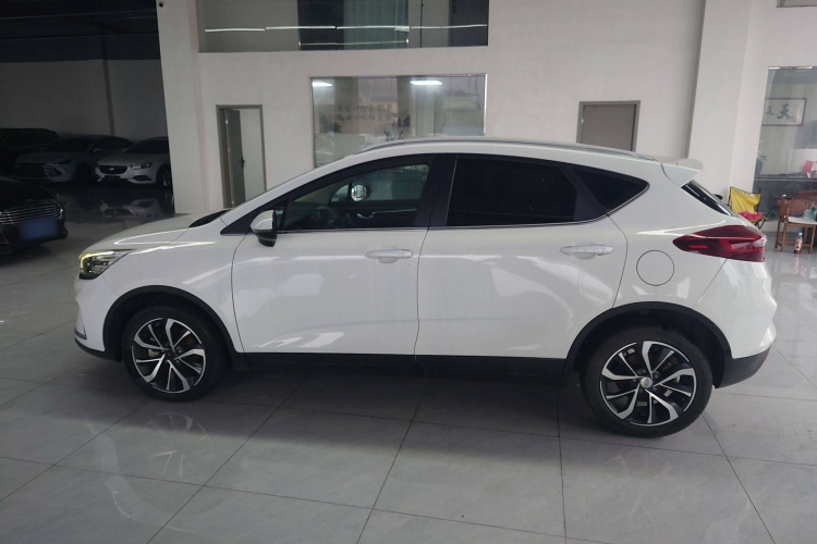 吉利汽车 帝豪GS 2020款 1.4T CVT雅车身外观6003