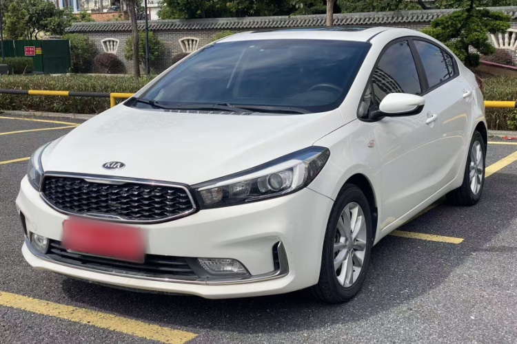 起亚K3 2016款 1.6L 自动天窗版车身外观1