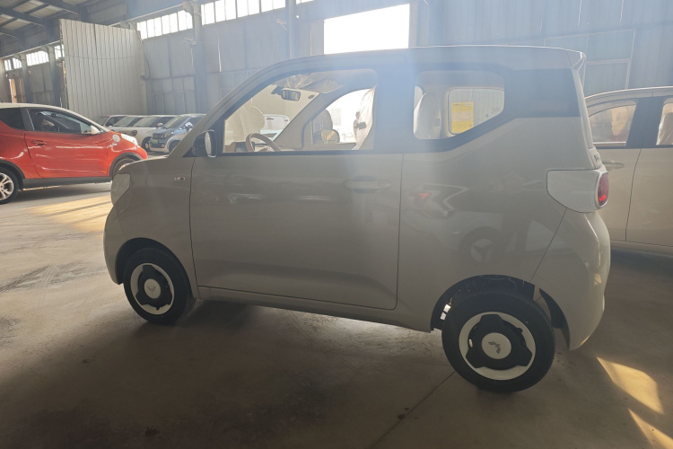 五菱汽车 宏光MINIEV 2024款 第三代 215km 青春版车身外观6003