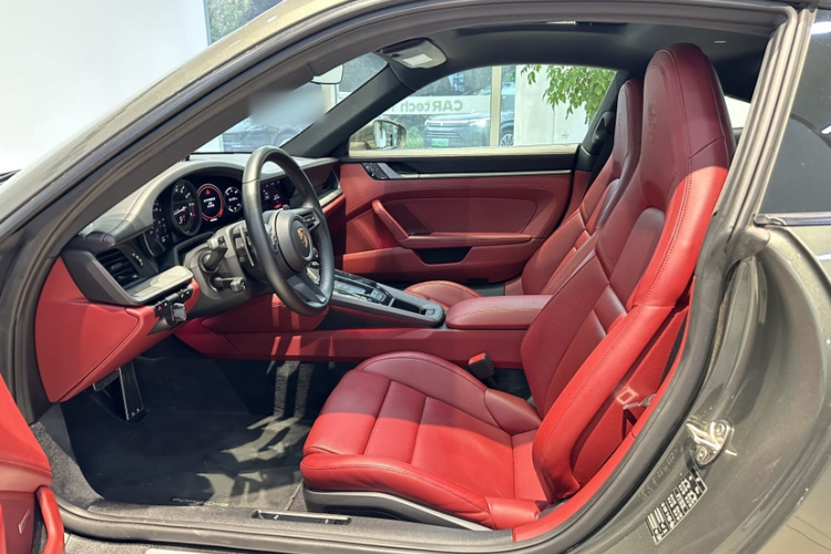 保时捷911 2020款 Carrera 3.0T中控内饰7006