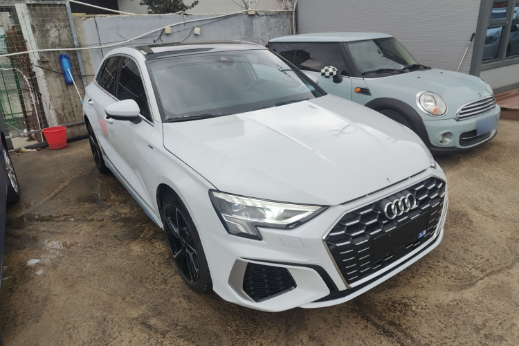 奥迪A3 2022款 Sportback 35 TFSI 时尚运动型车身外观6002