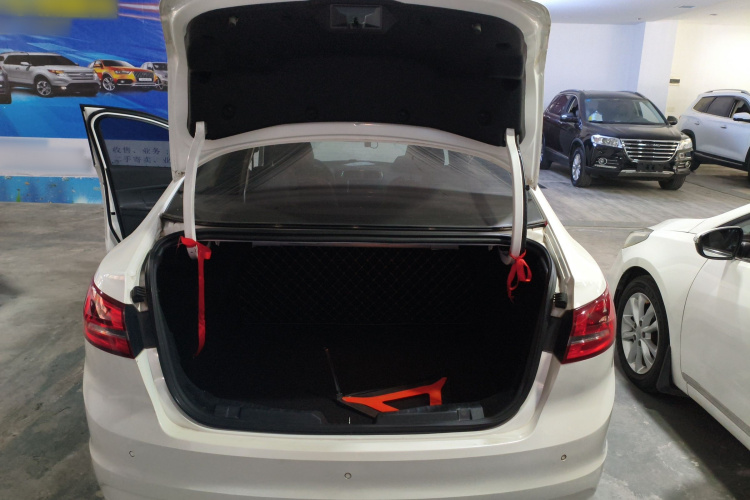 福特 福睿斯 2017款 幸福版 1.5L 自动时尚型机舱底盘23