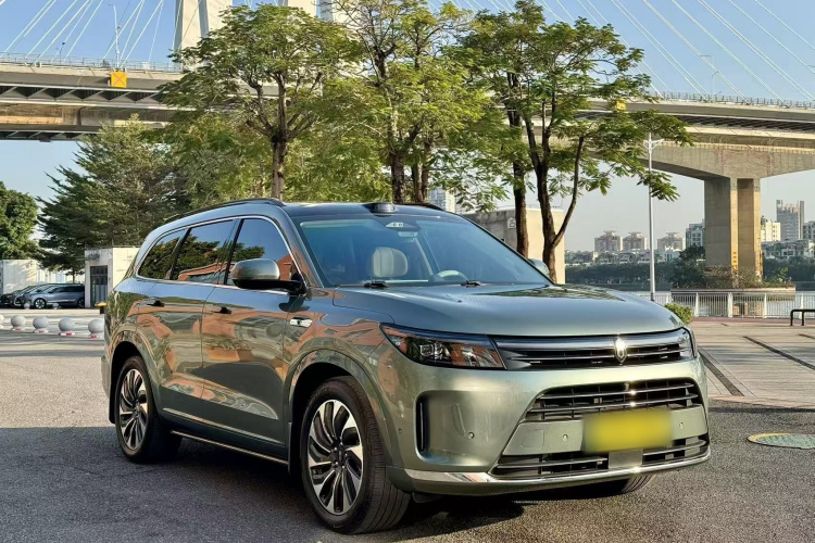 鸿蒙智行 问界M7 2024款 1.5T 智驾四驱Ultra版 5座车身外观6004