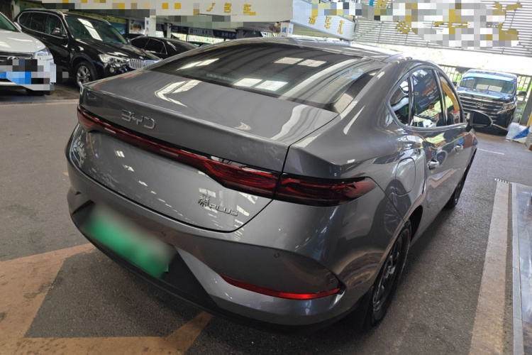 比亚迪 秦PLUS 2025款 DM-i 智驾版 55KM领先型车身外观7