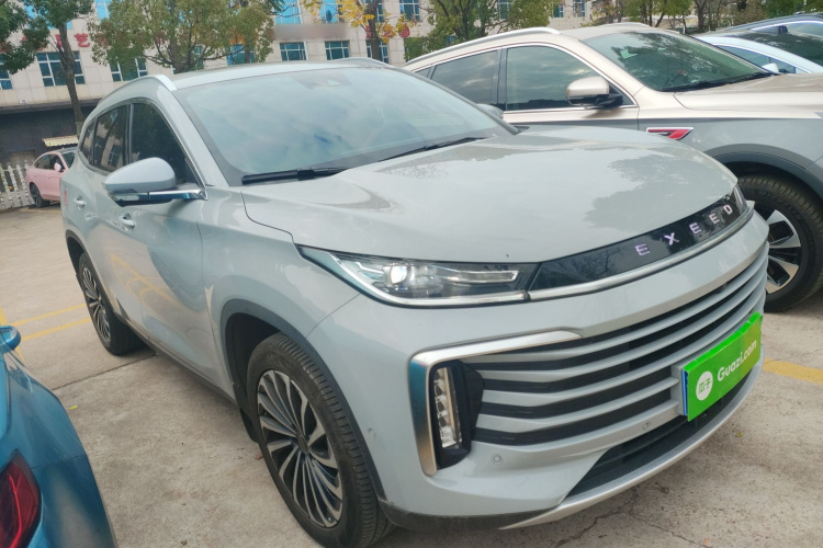 星途凌云 2021款 400T 两驱星尊版车身外观3