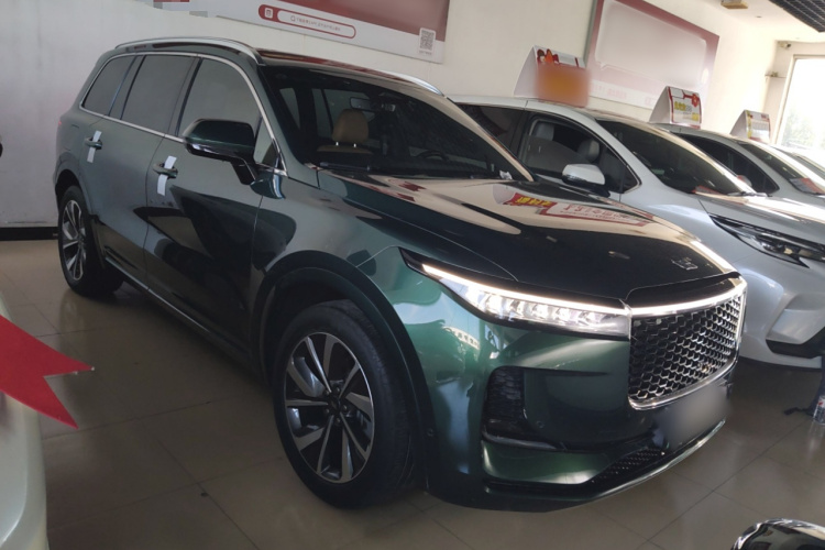 理想汽车 理想ONE 2021款 增程6座版车身外观3