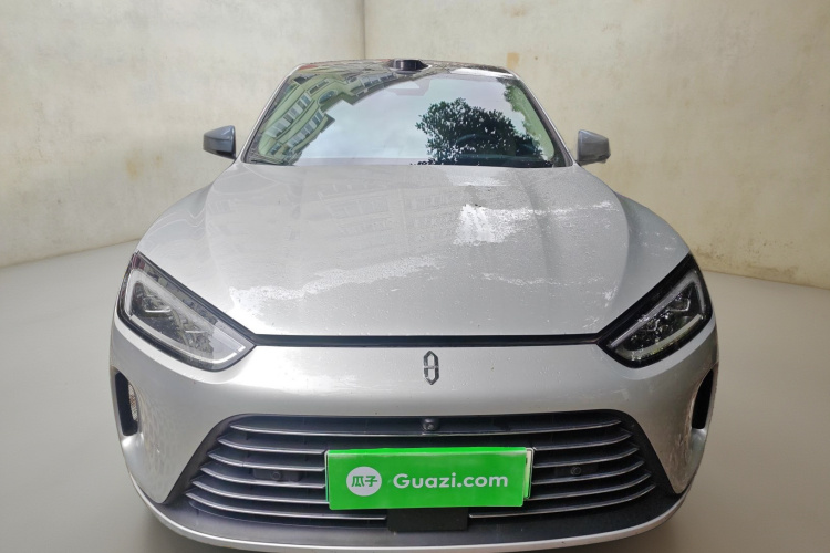 鸿蒙智行 问界M5 2023款 增程四驱智驾版车身外观2