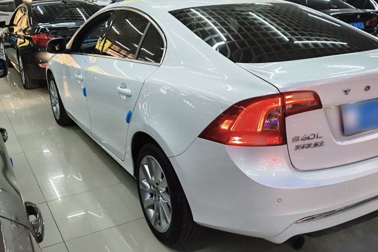 沃尔沃S60 2017款 S60L T4 智远版车身外观6003