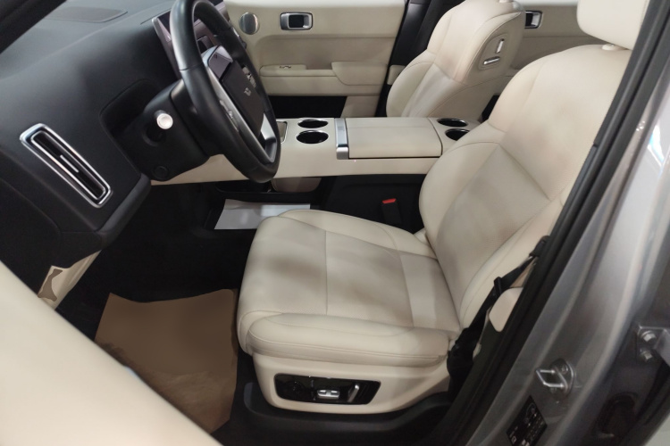 理想汽车 理想L8 2023款 Max局部细节19