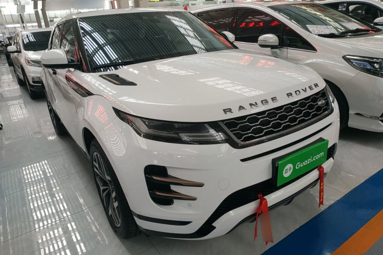 路虎 揽胜极光 2020款 249PS R-DYNAMIC S 运动版车身外观3