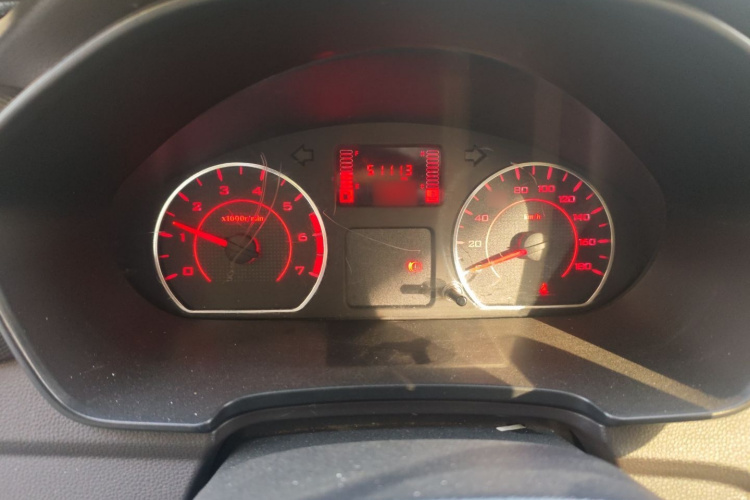 五菱汽车 五菱宏光V 2022款 1.5L劲取版电动助力LAR局部细节14