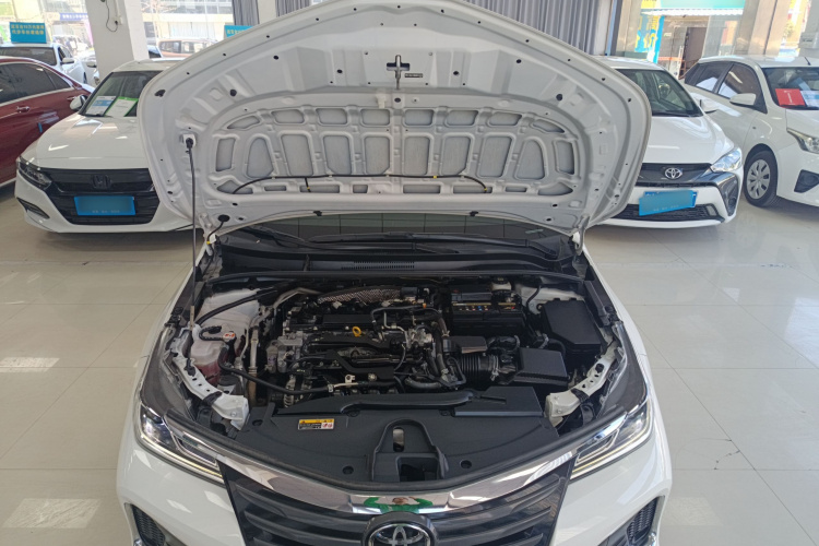 丰田 亚洲狮 2021款 2.0L 进取版机舱底盘24