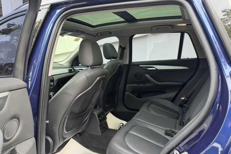 宝马X1 2018款 sDrive18Li 时尚型中控内饰7007