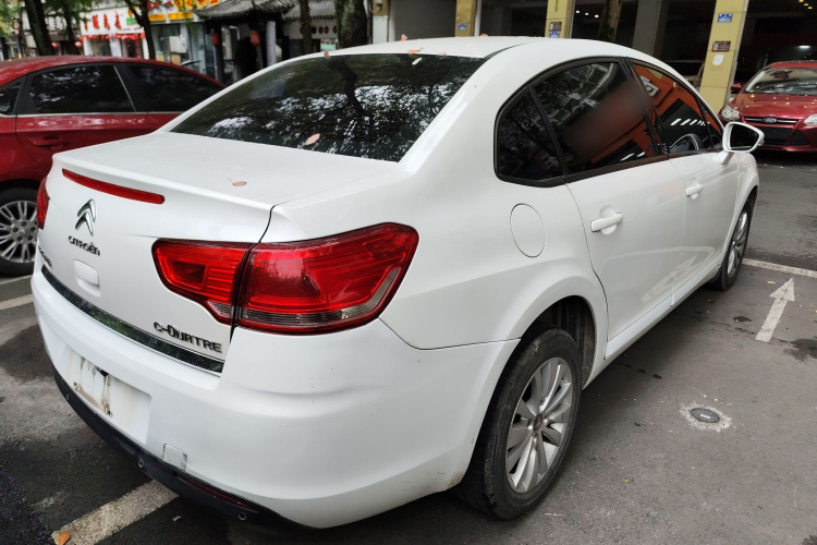 雪铁龙 世嘉 2014款 VTS版 1.6L 自动品尚型车身外观7