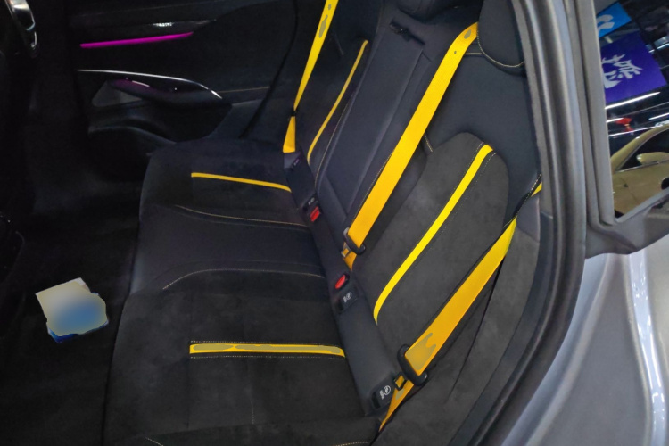 小米汽车 小米SU7 Ultra 2025款 Ultra中控内饰7004