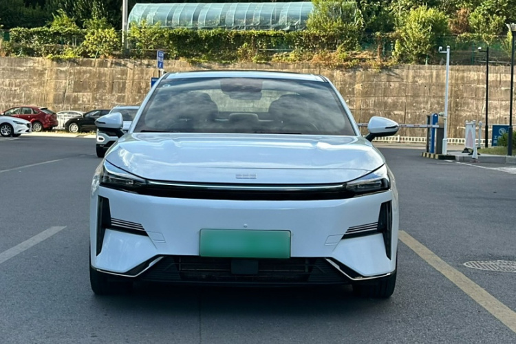 吉利银河 银河L6 2023款 60km PLUS车身外观6004