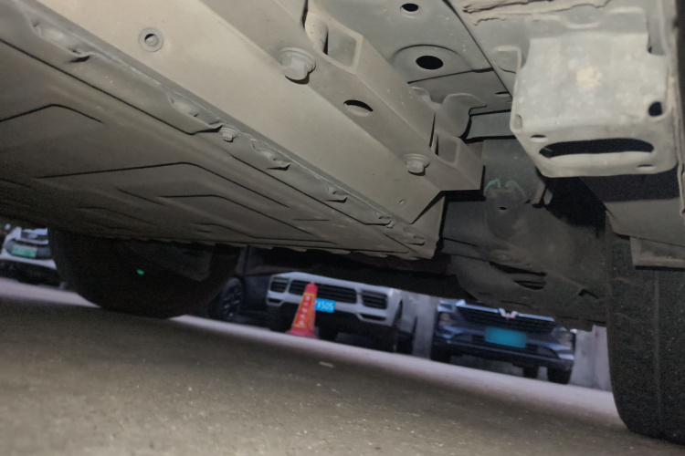 埃安 AION Y 2022款 Plus 70 乐享版局部细节9003