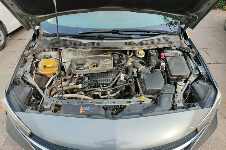 别克 威朗 2020款 15T 自动进取型局部细节24