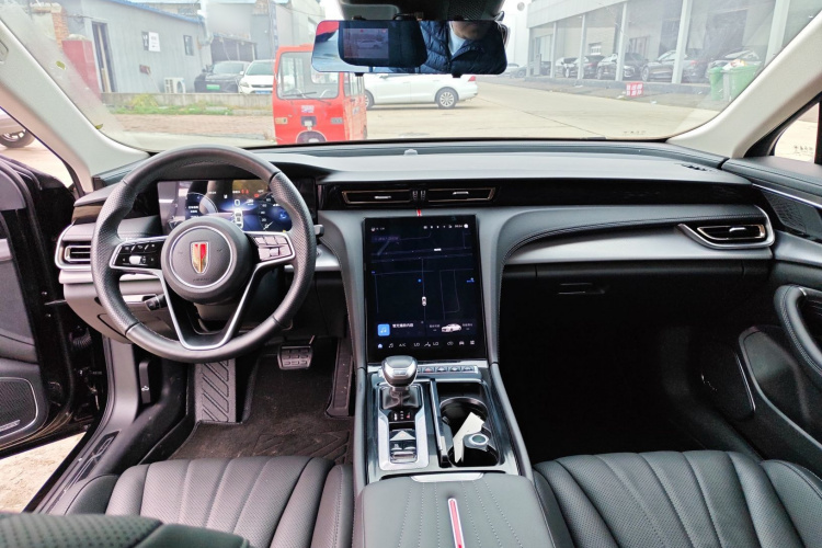 红旗H5 2024款 2.0T 自动智联旗畅版中控内饰12