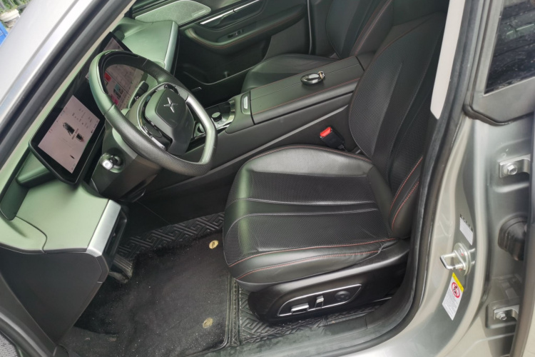 小鹏P7 2020款 586N局部细节19