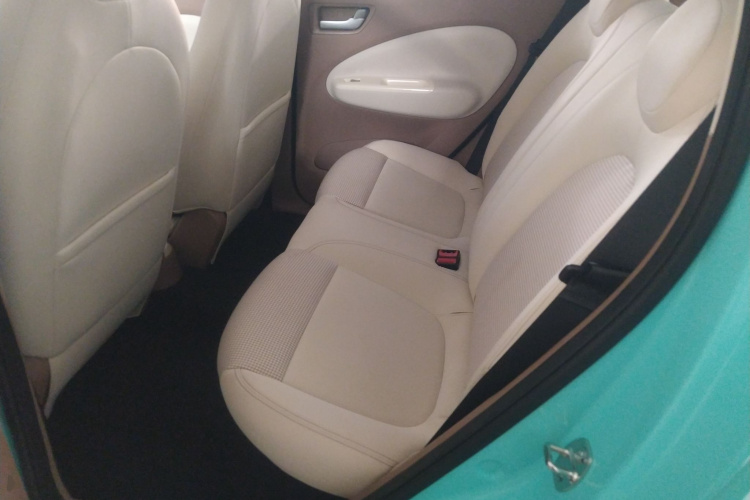 五菱汽车 宏光MINIEV 2025款 四门版 臻享+款中控内饰21