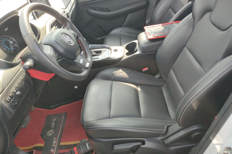 东风风光 风光S560 2019款 1.8L CVT精英型中控内饰19