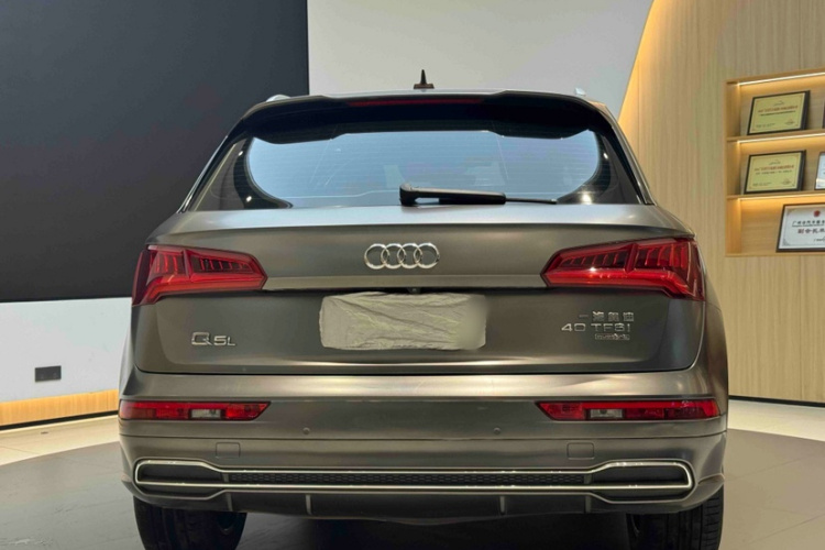 奥迪Q5L 2018款 40 TFSI 荣享时尚型 国V车身外观6005