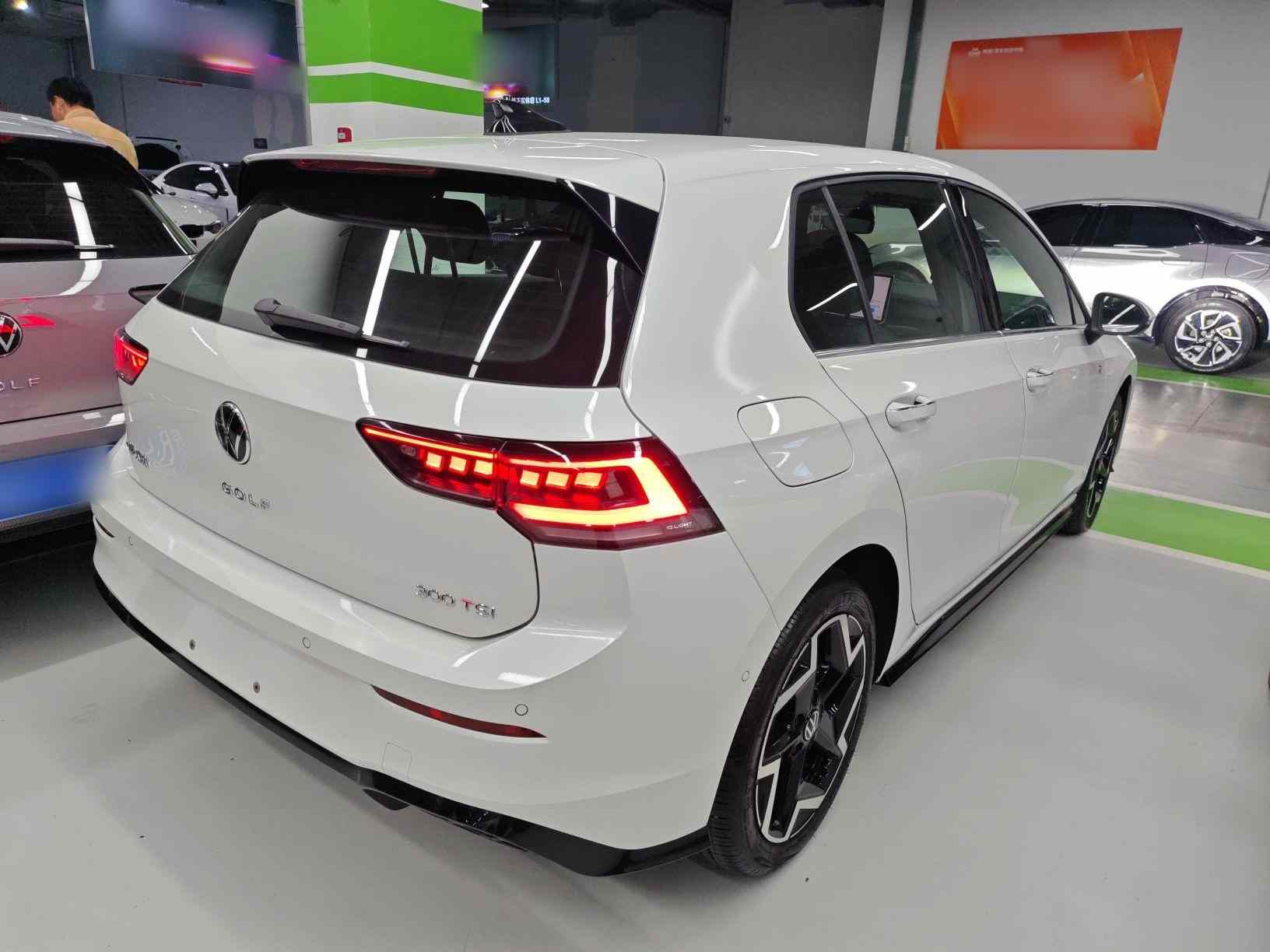 大众 高尔夫 2025款 300TSI R-Line(5)