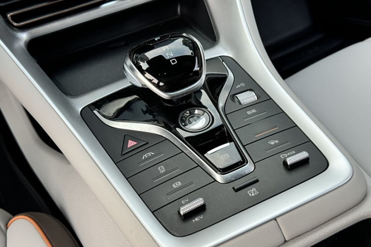 比亚迪 宋Pro新能源 2022款 DM-i 110km 旗舰型局部细节18