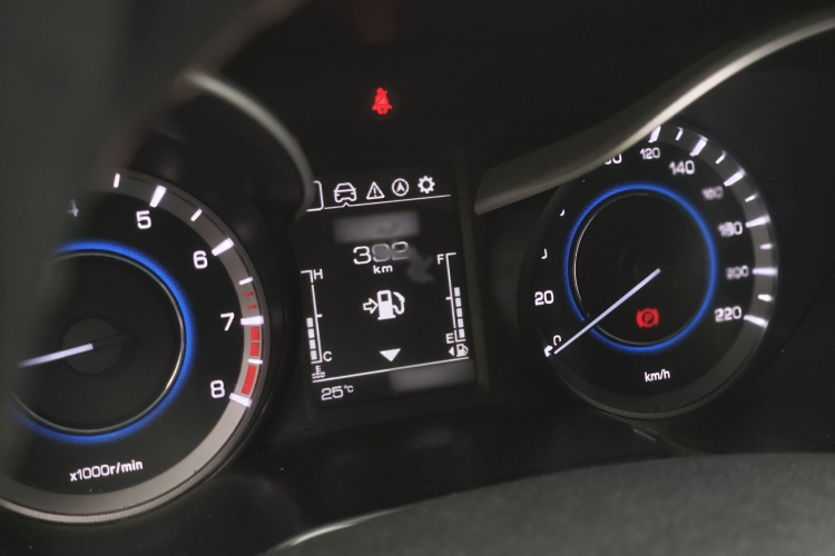 长安 逸动 2018款 XT 1.6L GDI 手动风潮型 国V局部细节14