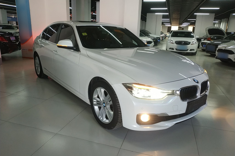 宝马3系 2017款 320Li 时尚型车身外观3