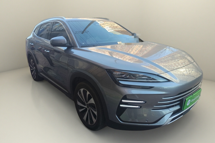 比亚迪 宋PLUS新能源 2023款 冠军版 DM-i 110KM 旗舰PLUS车身外观3