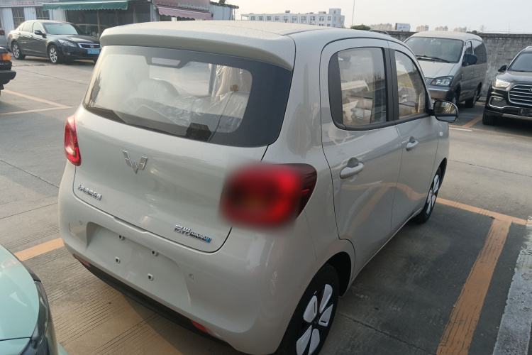 五菱汽车 宏光MINIEV 2025款 四门版 进阶款车身外观6005