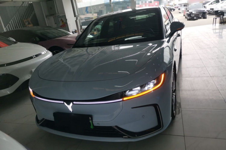 岚图汽车 岚图追光 2023款 四驱长续航版车身外观2