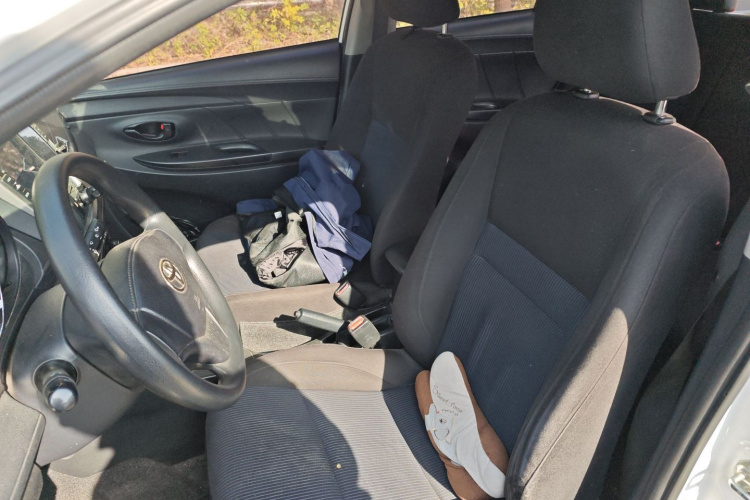 丰田 YARiS L 致炫 2016款 改款 1.5E CVT魅动版中控内饰19