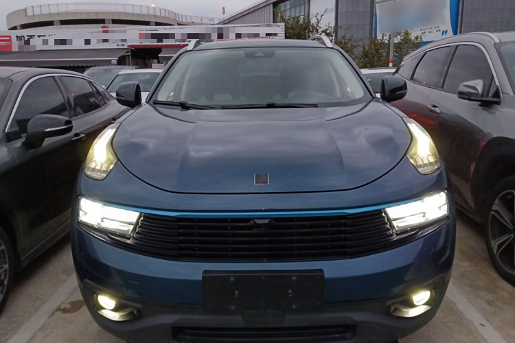 领克01 2019款 2.0T 两驱耀Pro版 国VI车身外观2