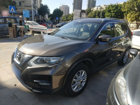 日产 奇骏 2021款 2.0L CVT 2WD XL ITS舒适纪念版