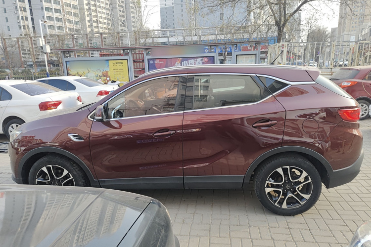 东南DX7 2017款 1.5T 自动荣耀版车身外观6003