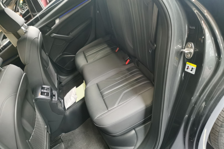 奥迪Q5L 2022款 45T 豪华动感型中控内饰7004