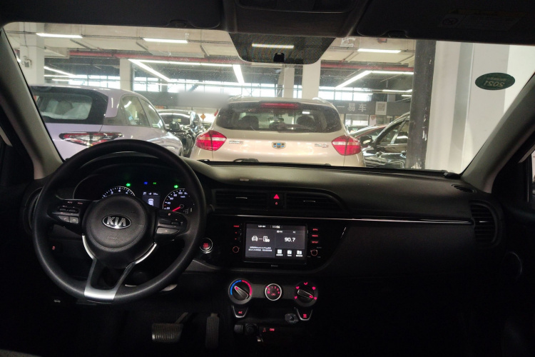 起亚 KX CROSS 2017款 1.4L AT GLS中控内饰12