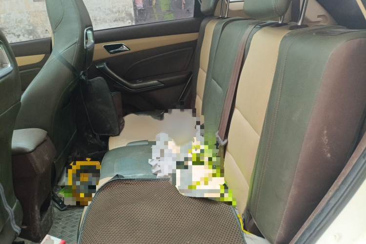 猎豹汽车 猎豹CS9 2018款 1.5T CVT劲酷型中控内饰7004