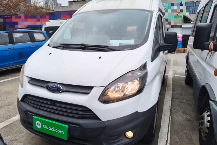 福特 全顺 2017款 2.0T柴油多功能商用车短轴中顶国V车身外观6001