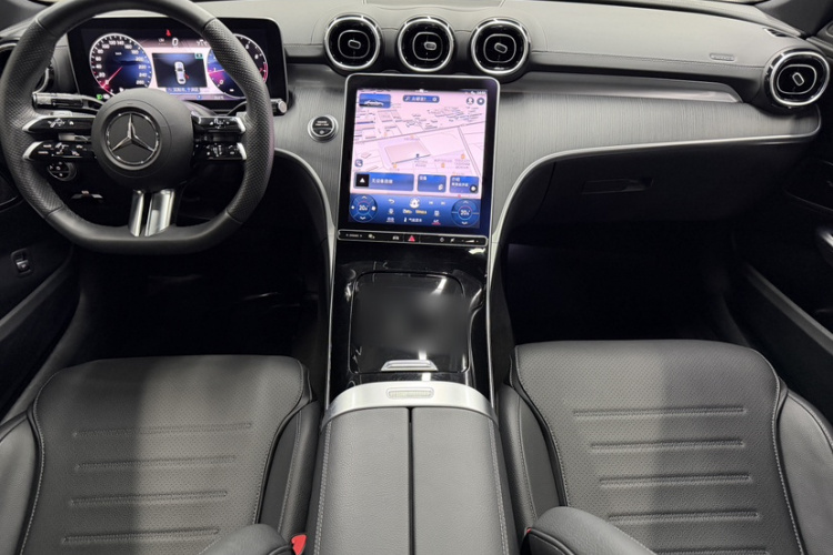 奔驰C级 2023款 C 200 L 运动版中控内饰7001