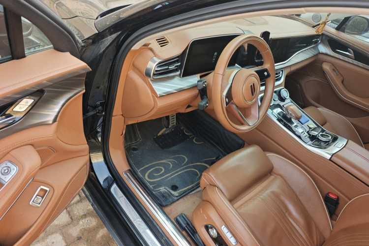 红旗H9 2020款 2.0T 智联旗享版中控内饰20